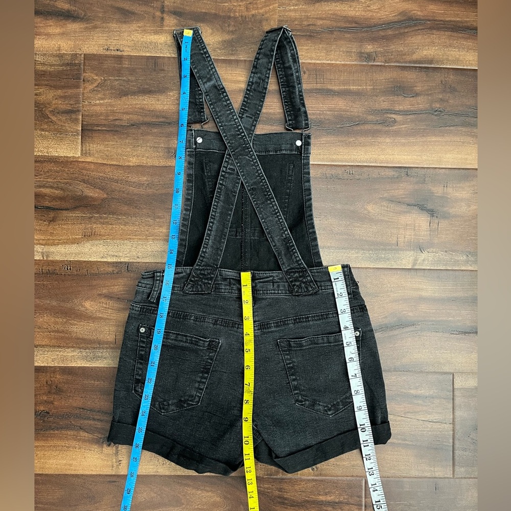 Wallflower Black Shorts Overalls - Picture 4 of 9